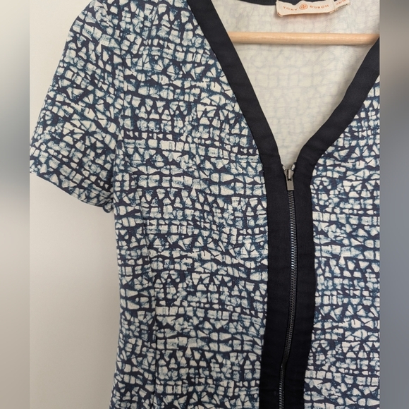 Tory Burch Geometric Print Ponte Zip Front V Neck Dress Size XS Women's - Picture 3 of 8